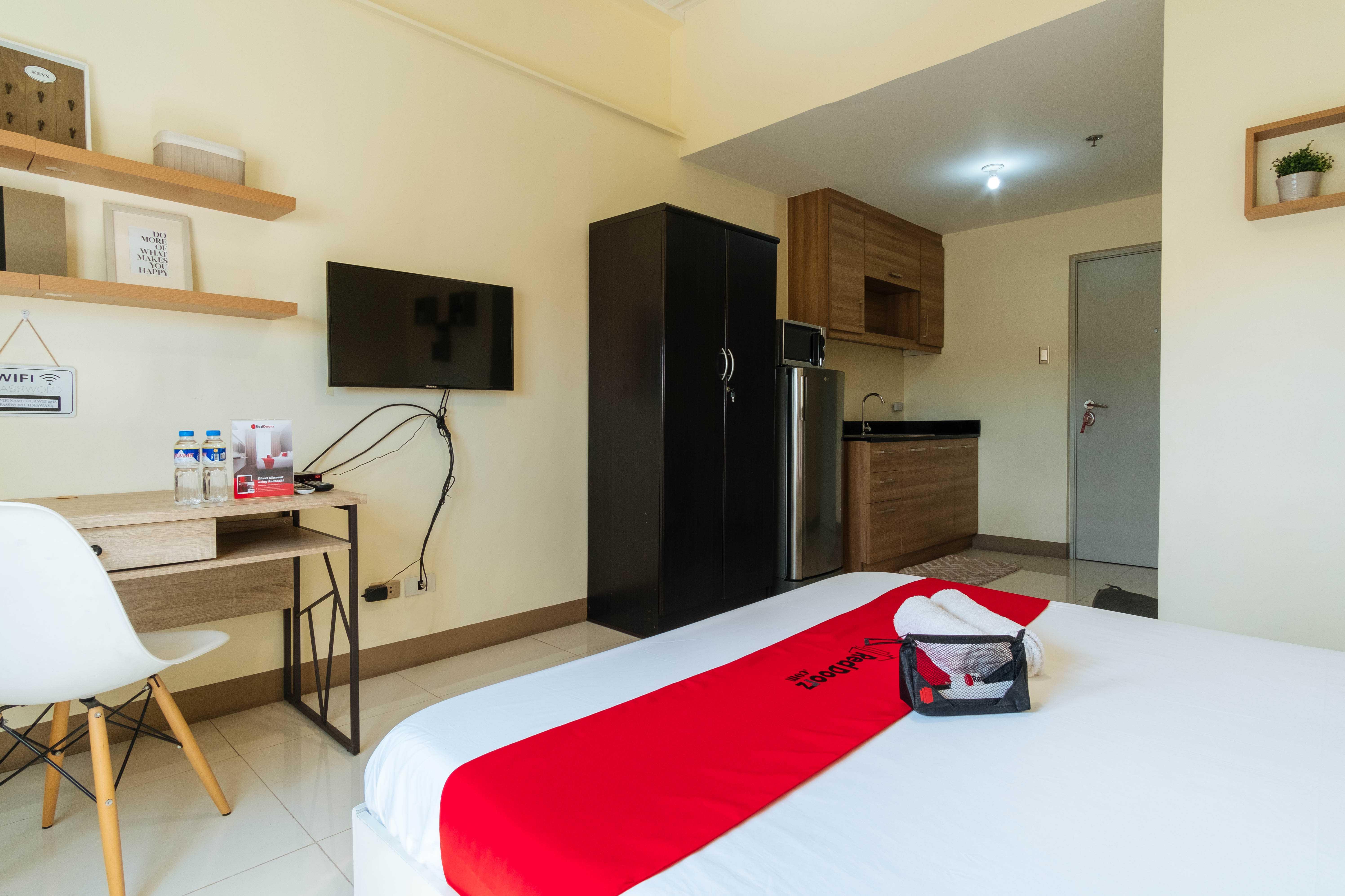 Reddoorz Plus @ Kamuning Quezon City Eksteriør billede
